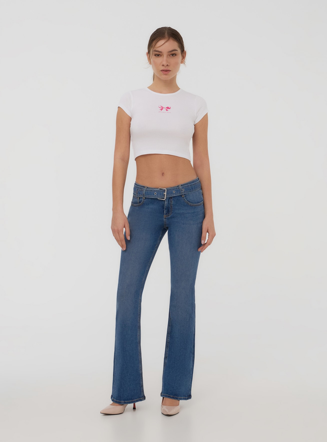 jeans-acampanados-mujer-324cmx-1.jpg