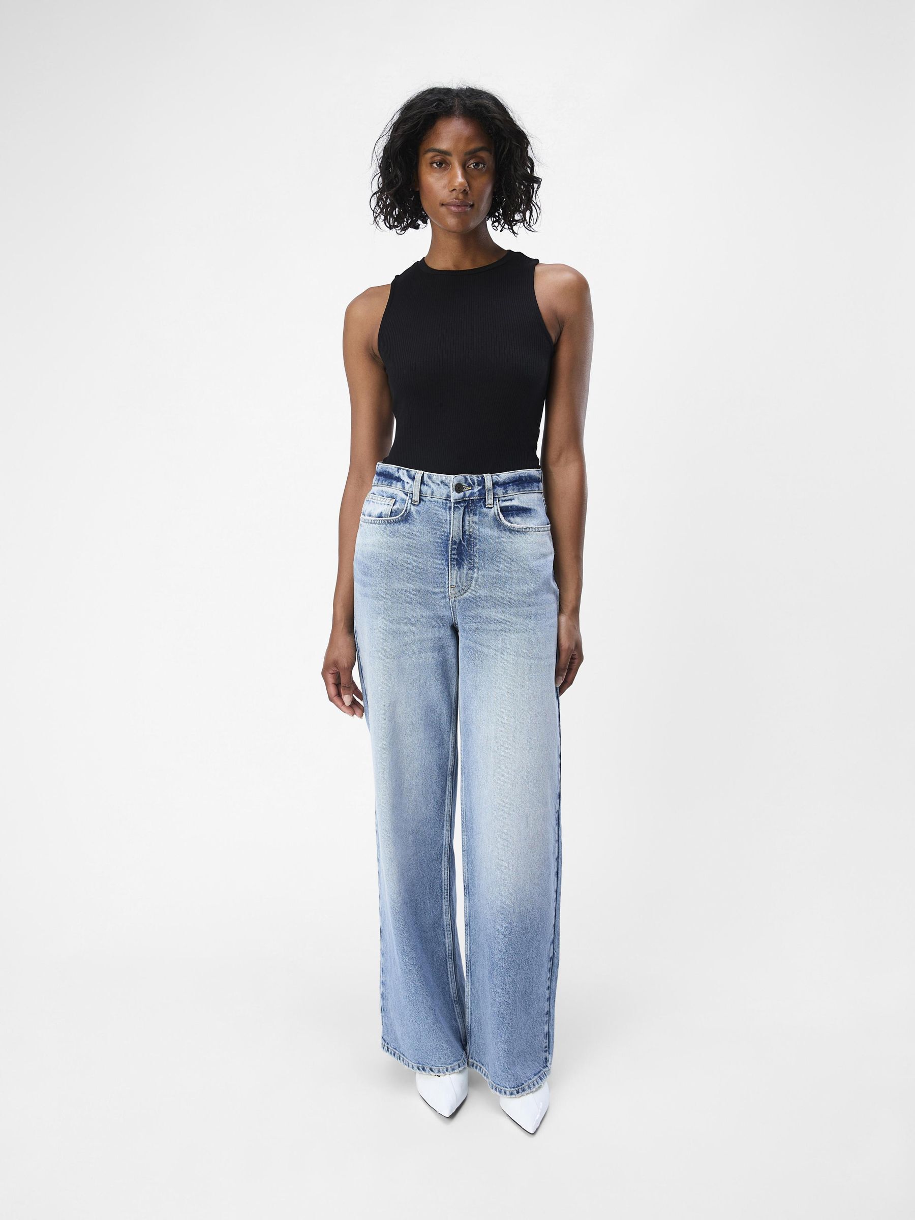 jeans-loose-350som-1.jpg