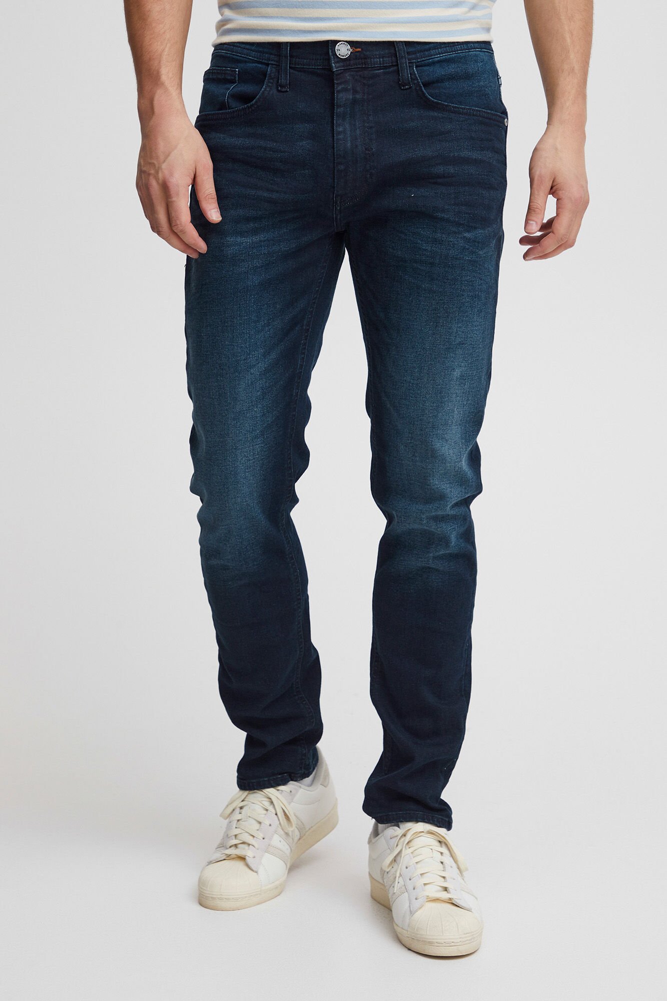 jeans-slim-fit-hombre-682vbj-1.jpg