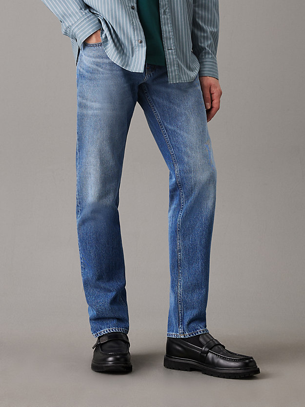 jeans-slim-straight-415nfw-1.jpg