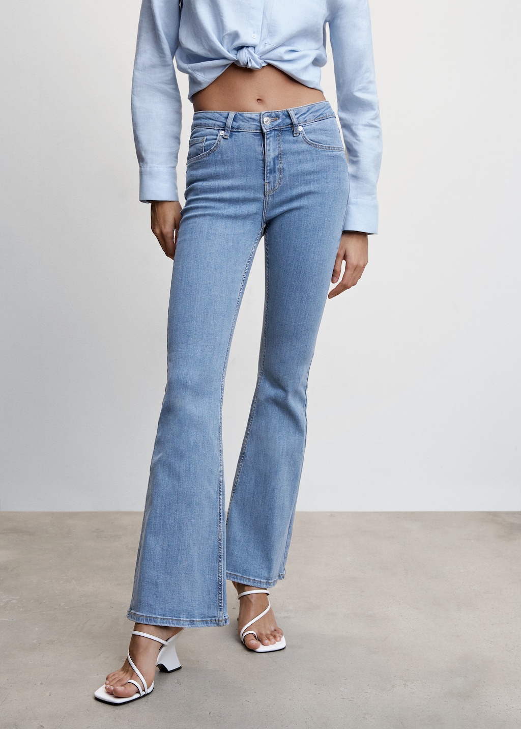 mango-flare-jeans-235mor-1.jpg