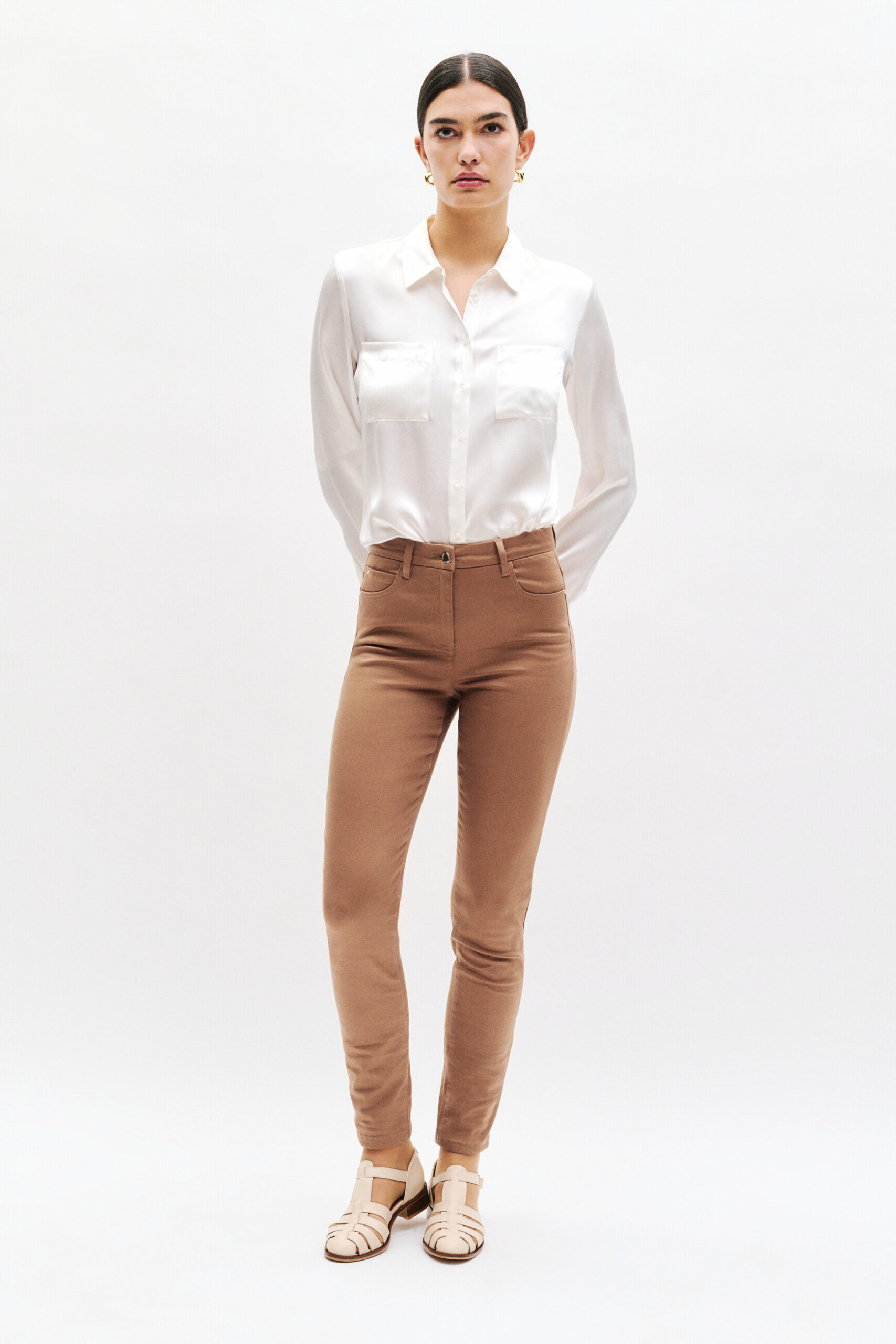 pantalon-camel-mujer-048xug-1.jpg